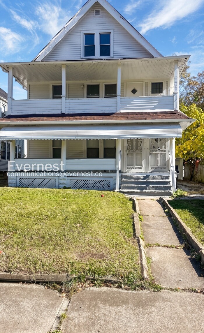 3353 E 132nd St unit 2 – photo 1