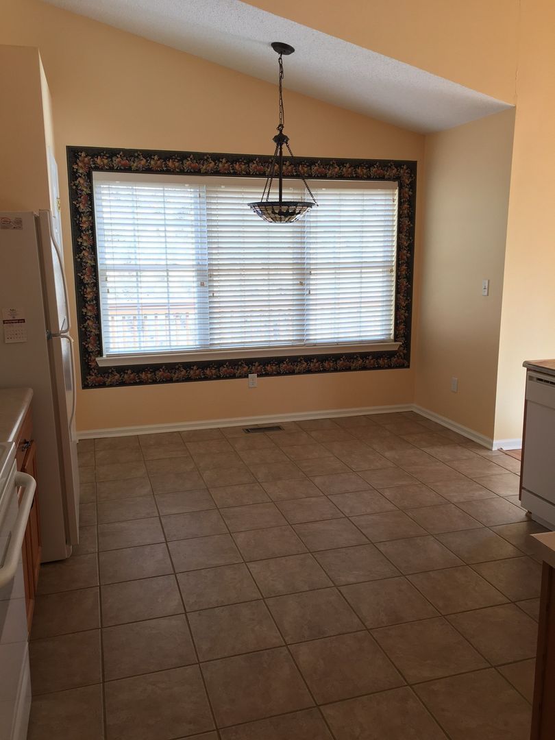 88 E Danbury Ln – photo 5