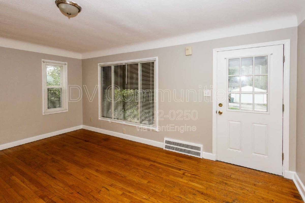 19001 Nitra Ave – photo 2