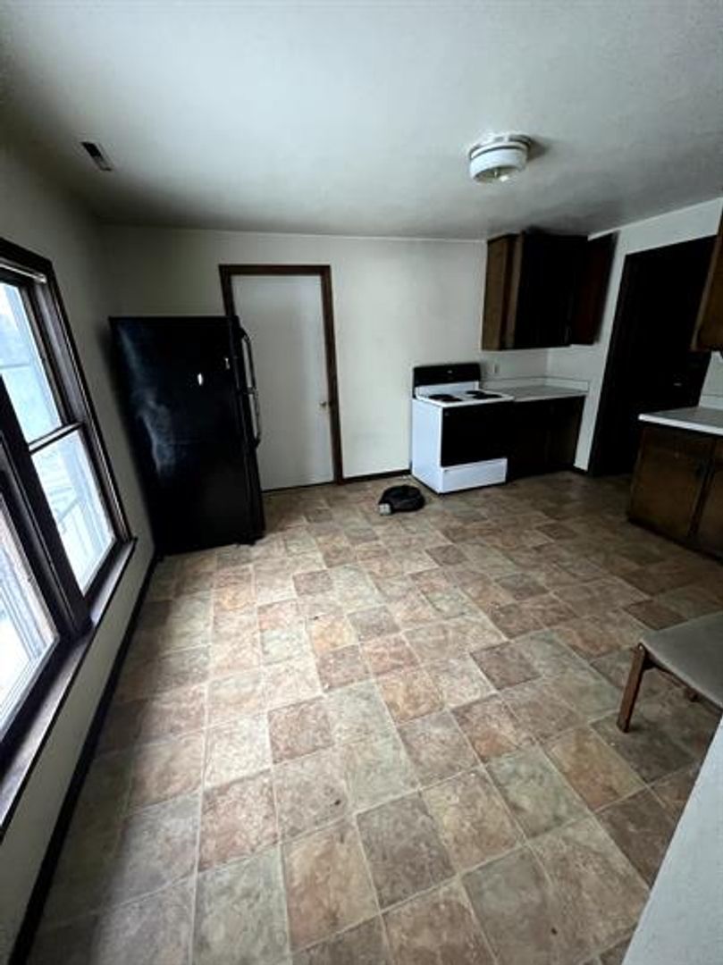 403 Water St unit 403 1/2 – photo 3