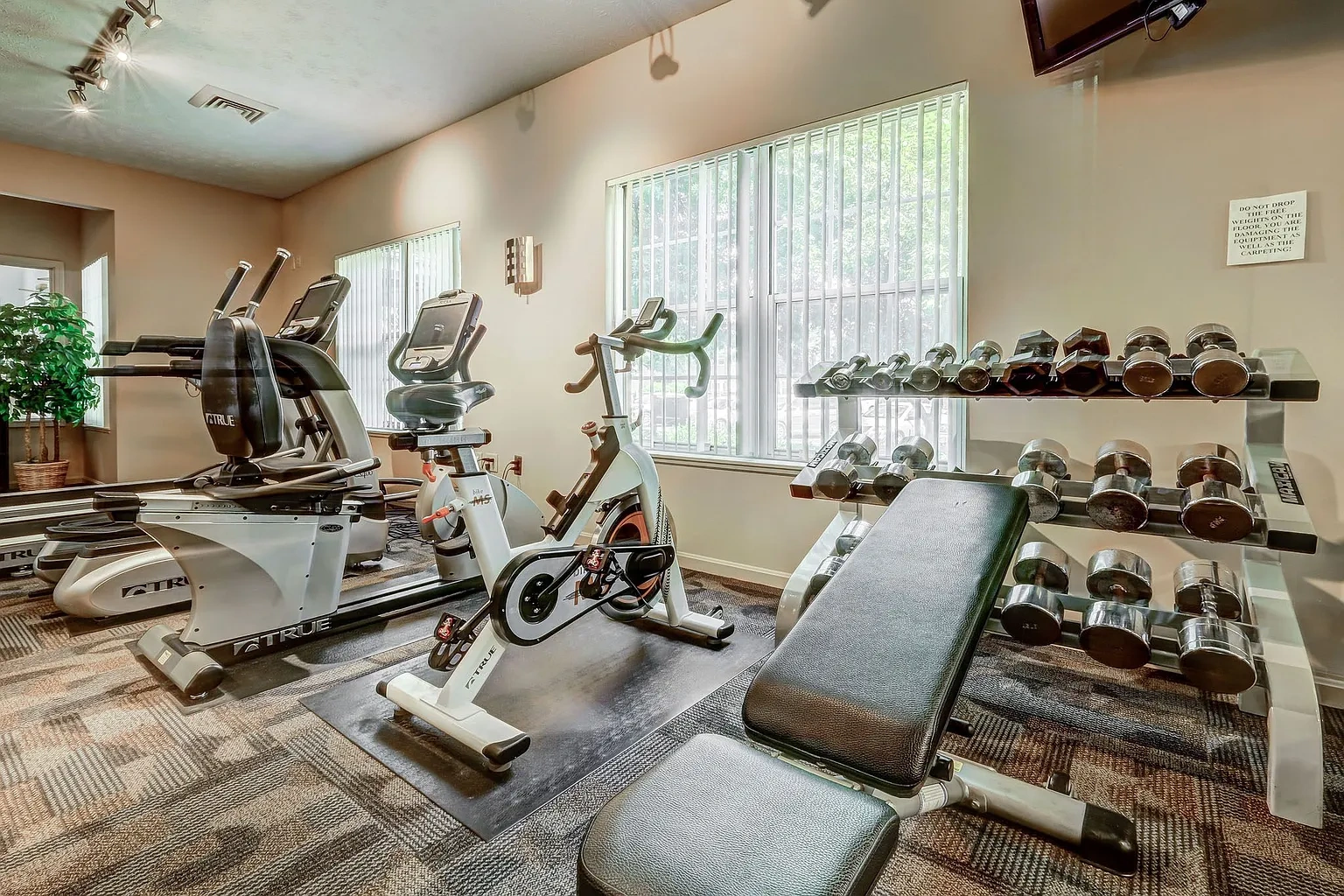 Woodbury Commons – photo 3