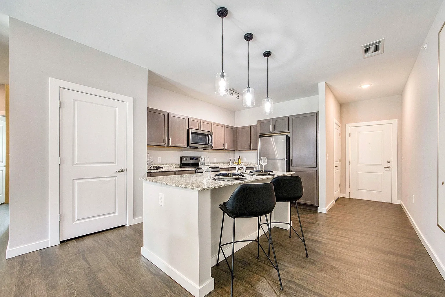 Landmark Apartments – photo 5