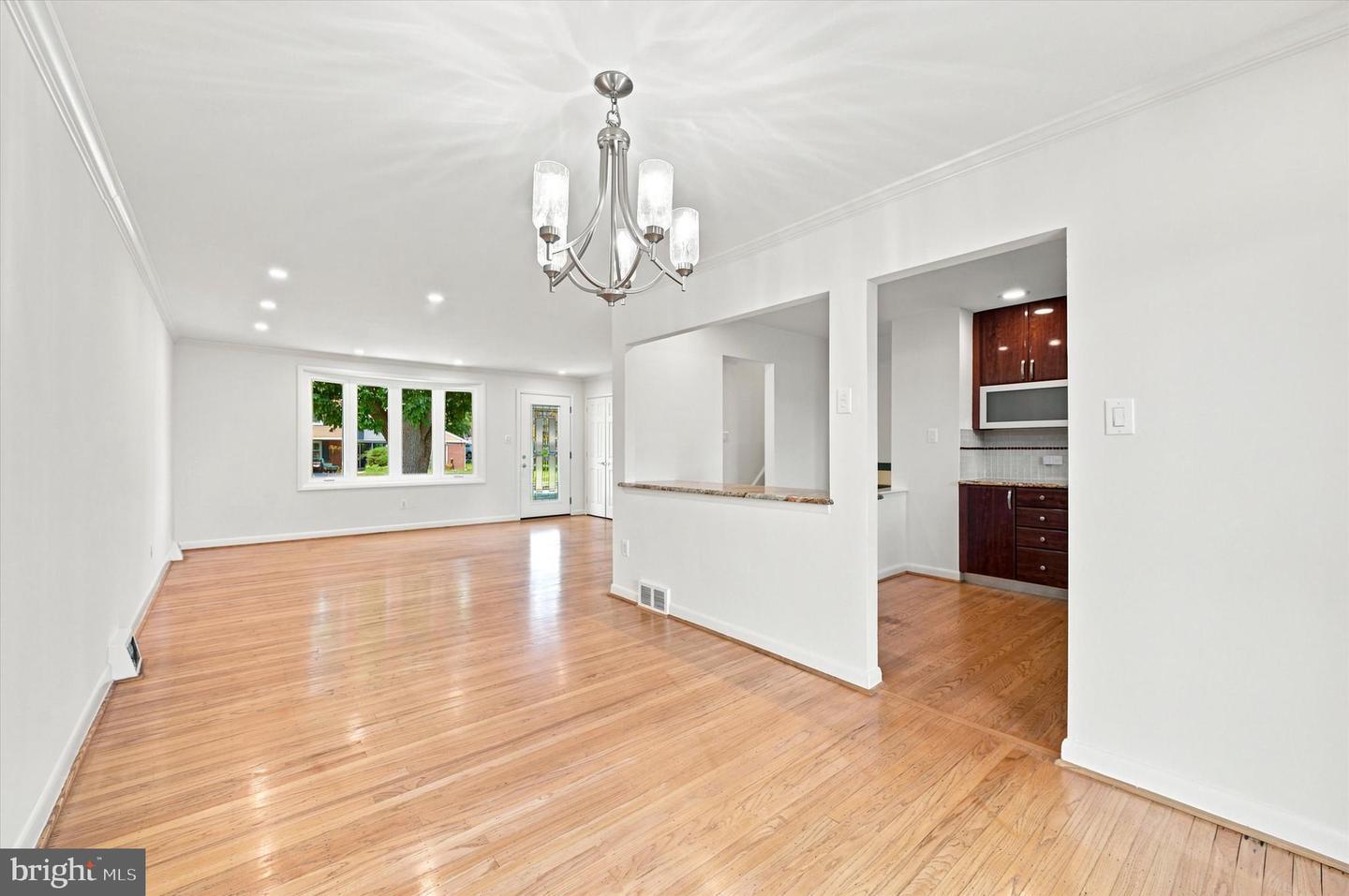 1411 Sandwood Rd – photo 4