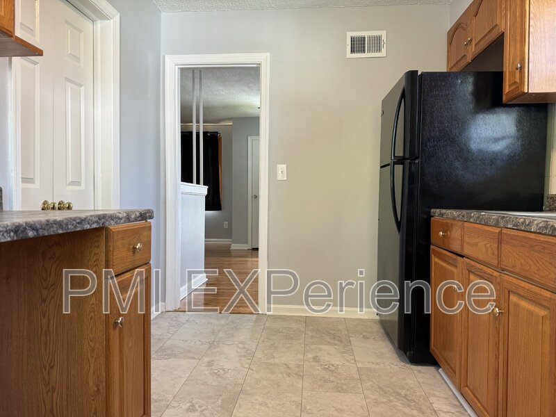 5716 Davey St – photo 5