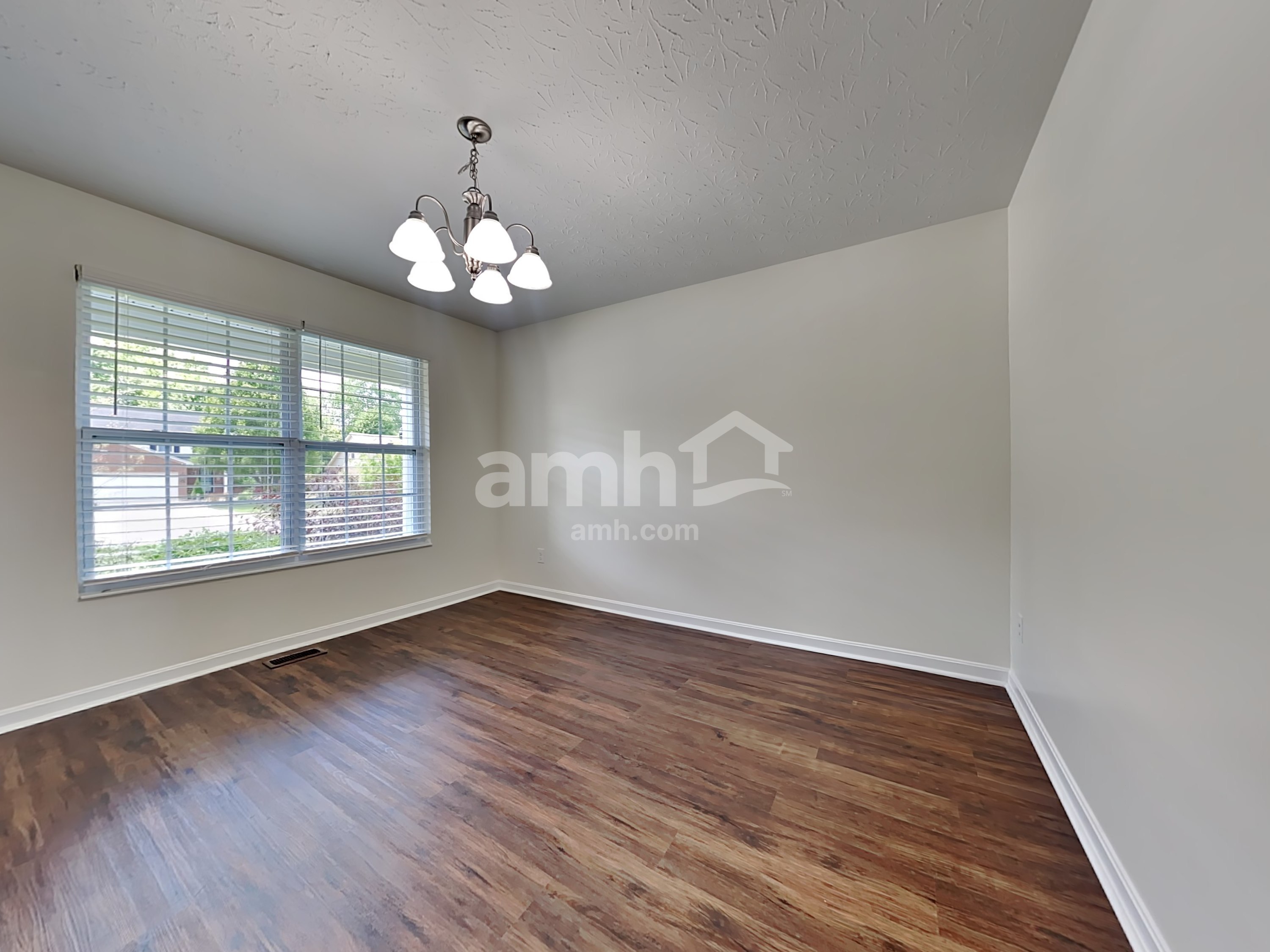 3260 Blue Springs Dr – photo 5