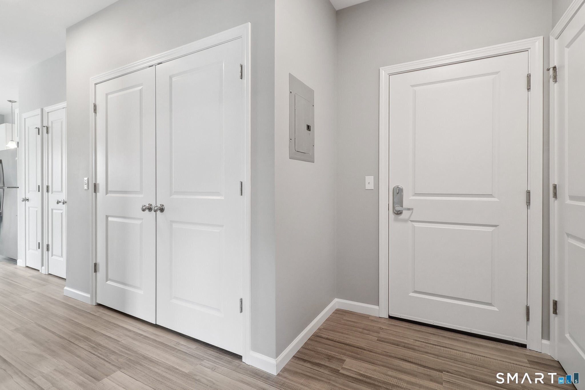 10 Steele Blvd #201 – photo 2