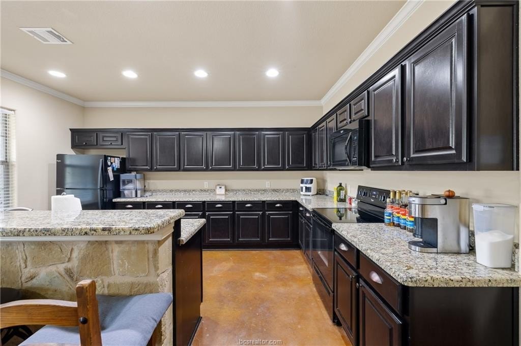 2902 Old Ironsides Dr – photo 4