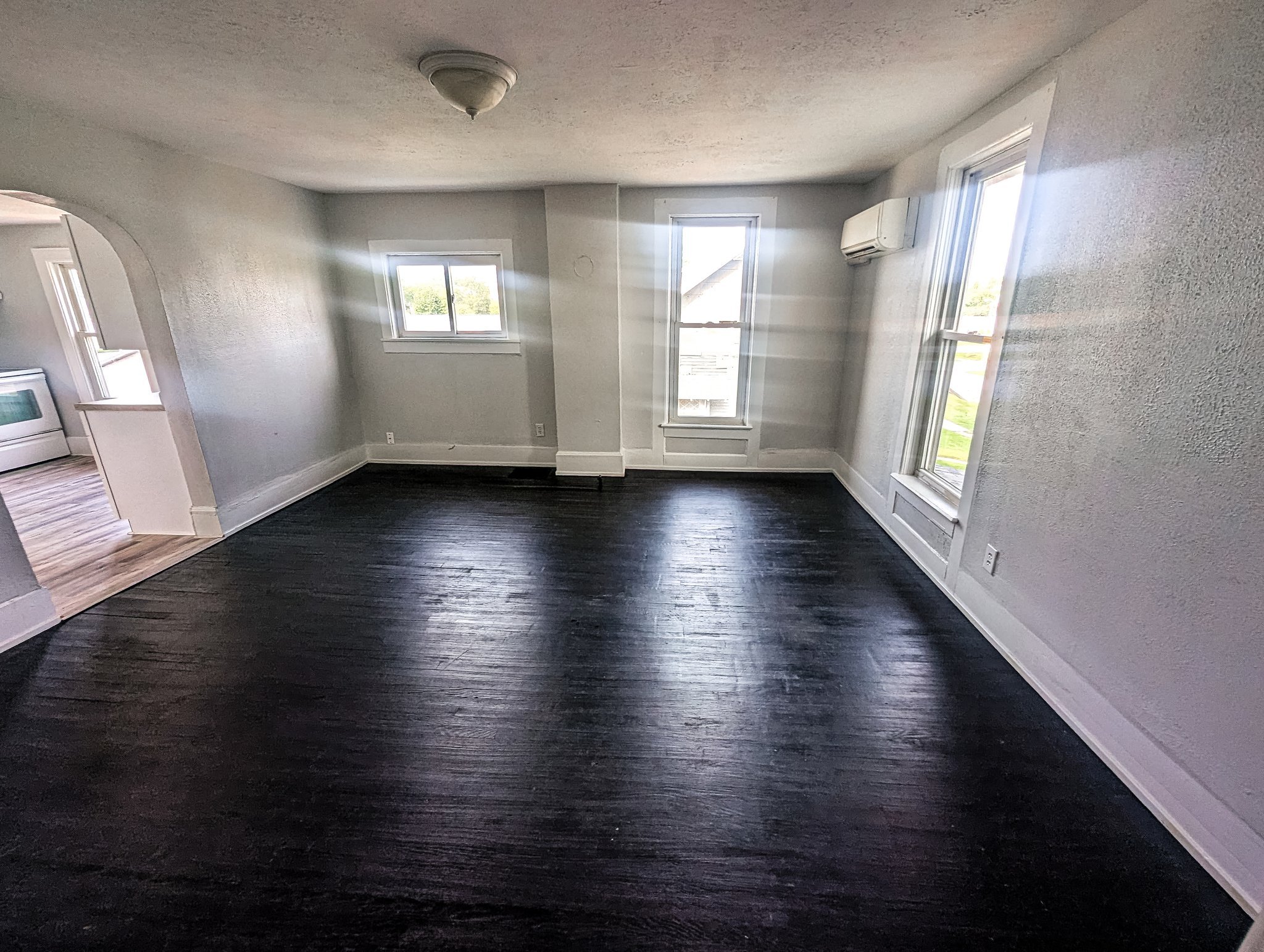 337 Elm St – photo 4