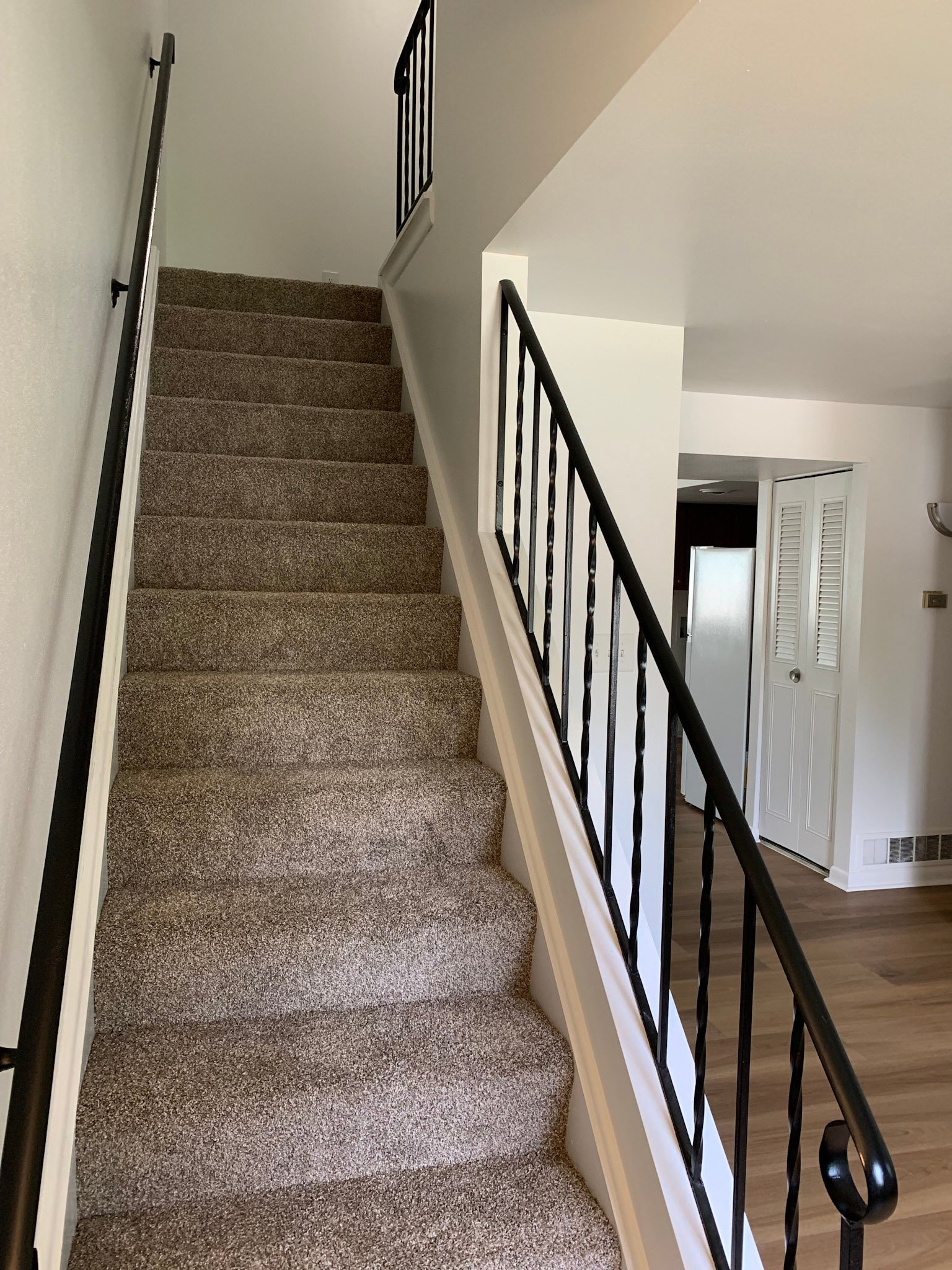 1626 Williamsburg Ln E – photo 4