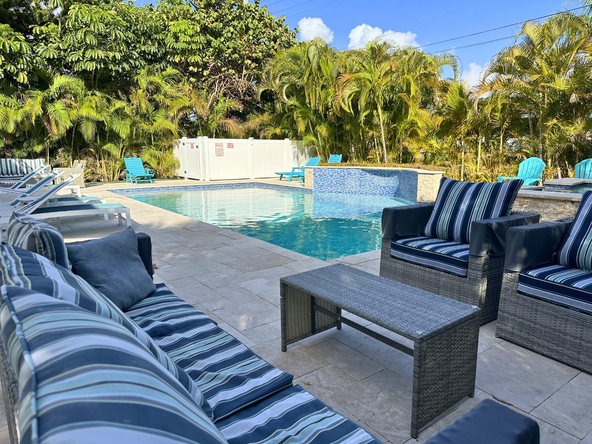 1236 Beach Rd unit 3 – photo 1