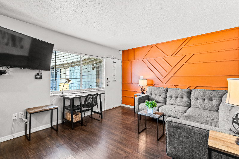 4303 W North A St – photo 1