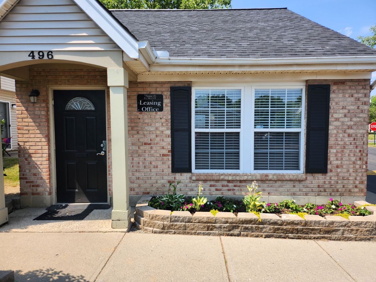 496 Bavarian Dr – photo 3