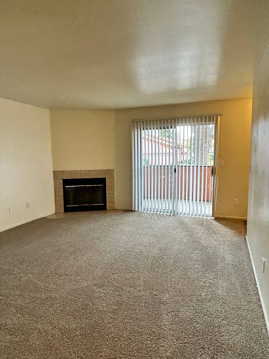 Mirage Apartments – photo 1