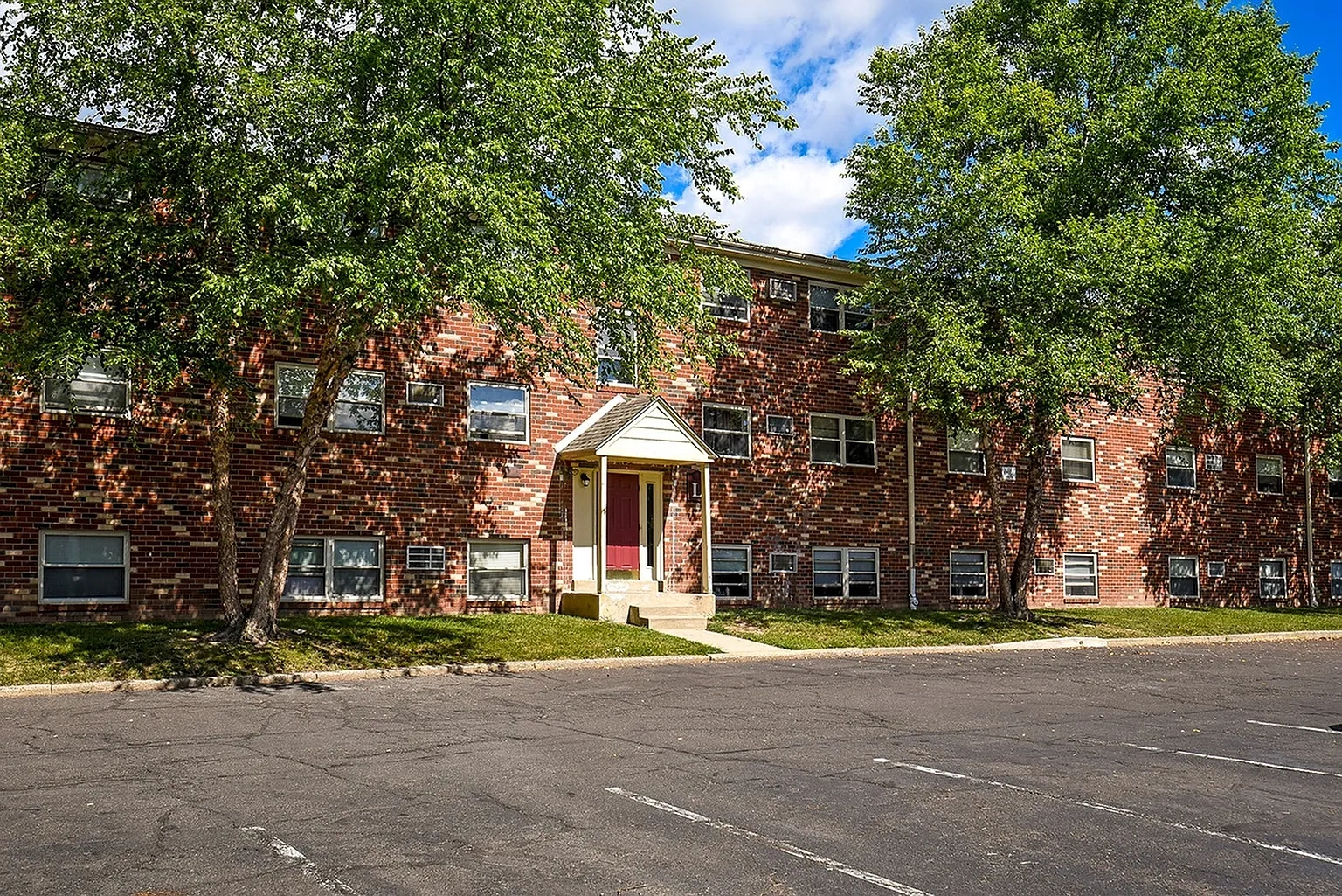 Newport Village Apartments – photo 4
