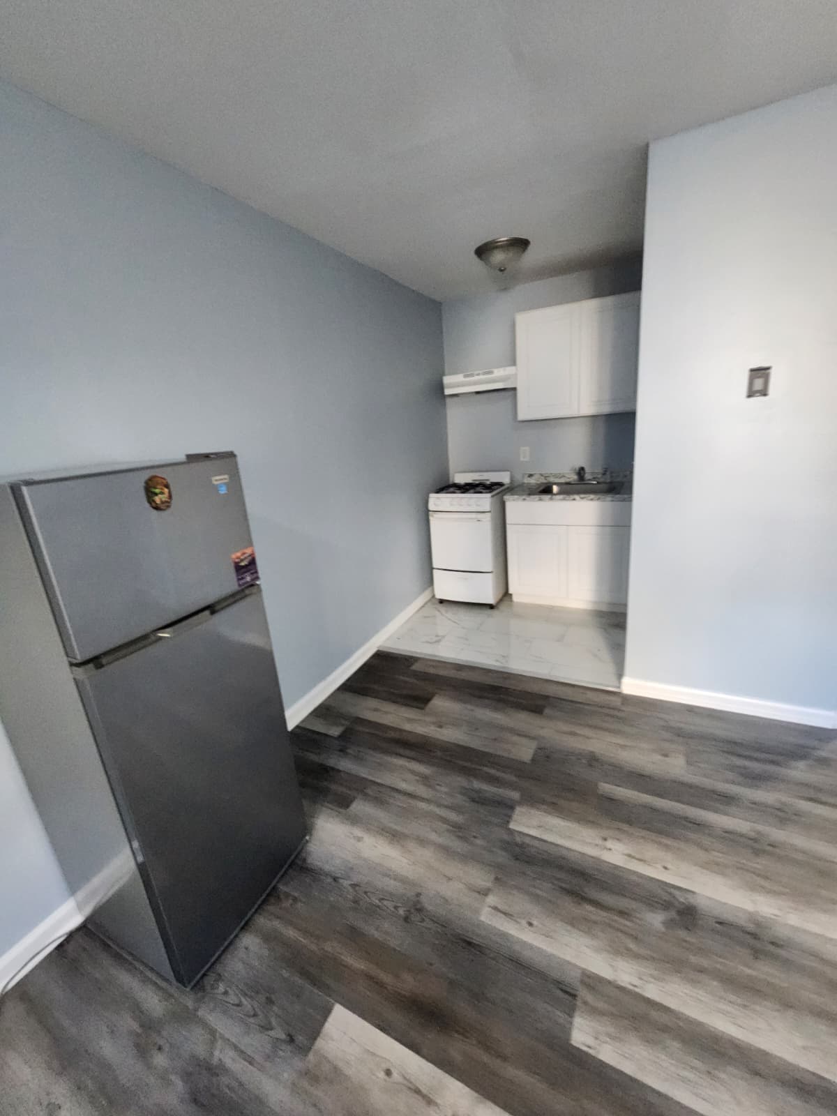 277 Clinton Pl unit 0 – photo 1