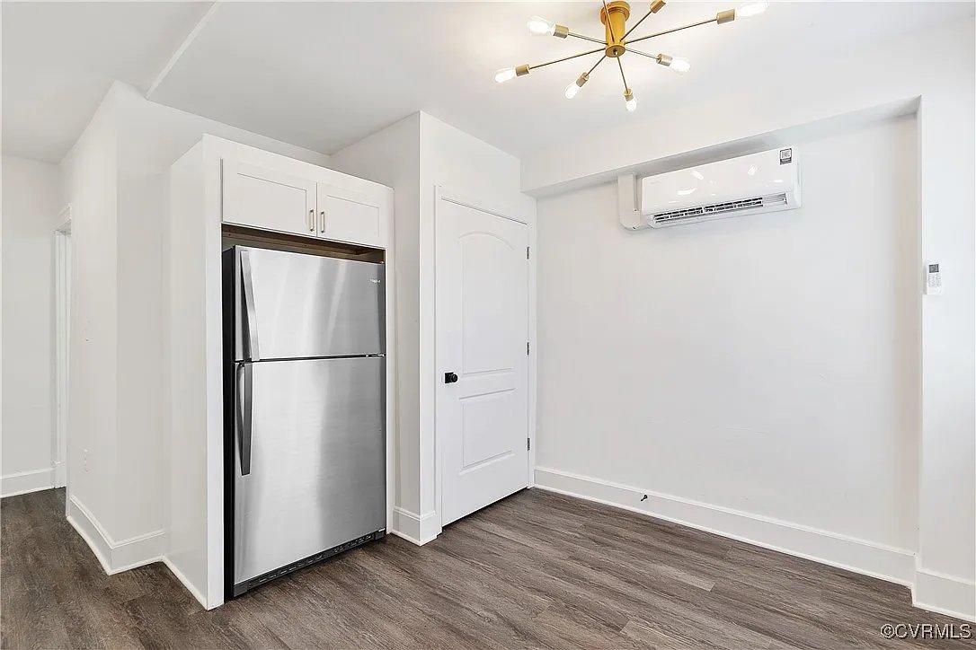 3139 Ellwood Ave unit D – photo 2
