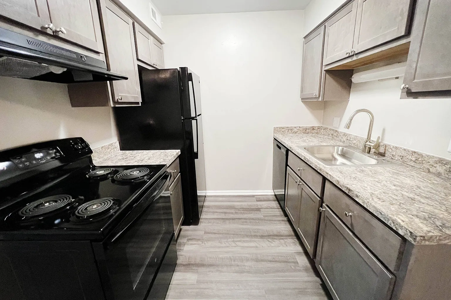 Crown Ridge Apartments – photo 4