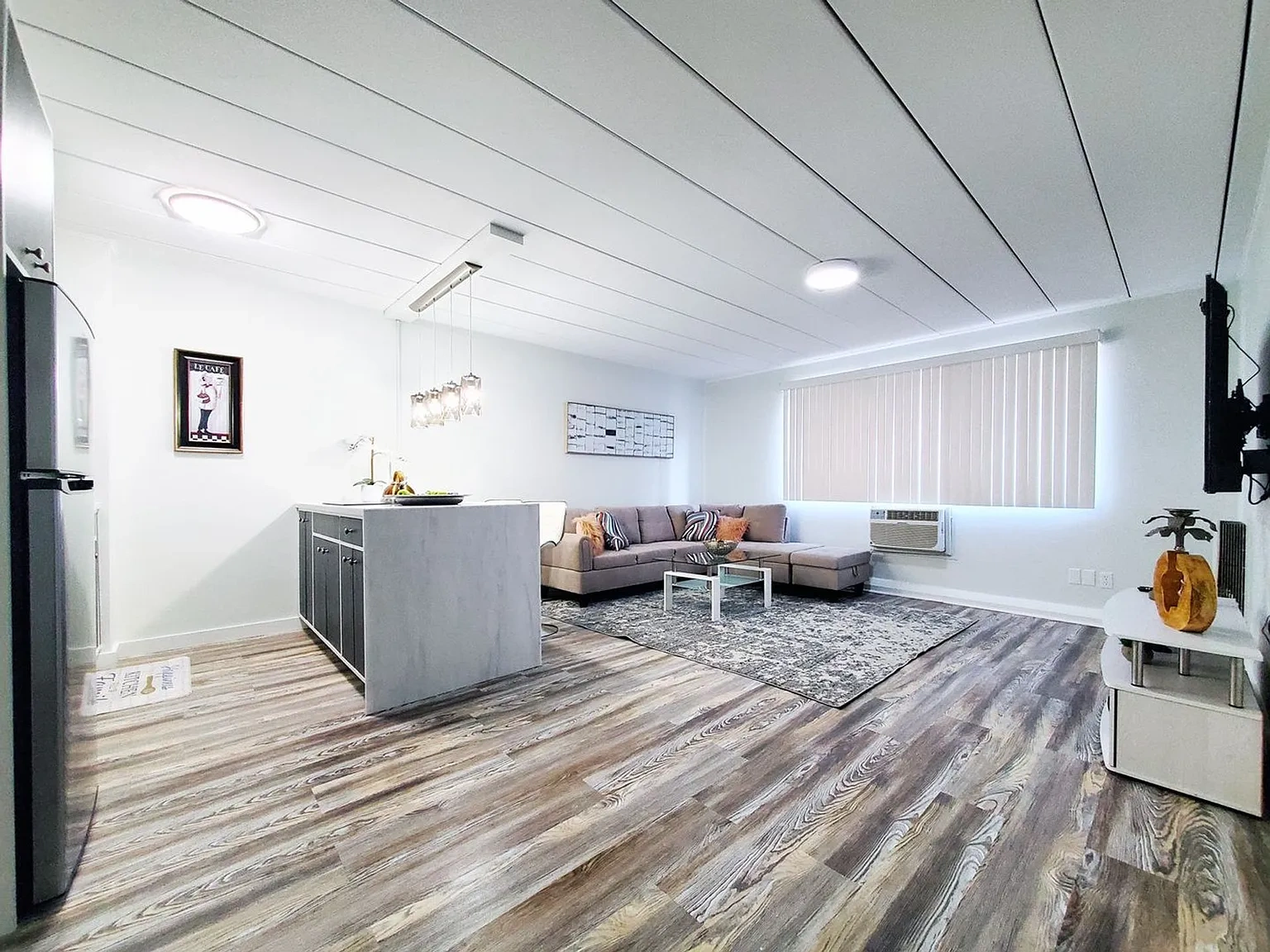 Shorewood Apartments – photo 2