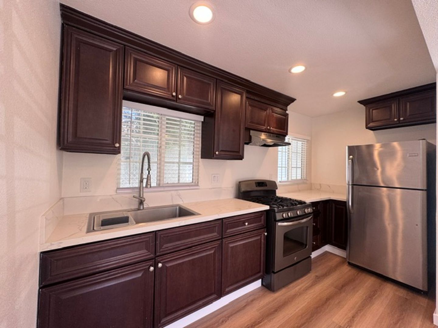 1600 Sherman Pl unit SHERMAN1600-B – photo 1