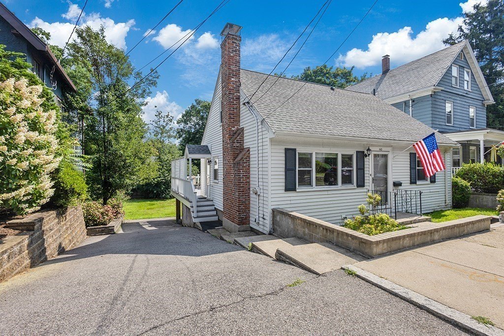 143 Perham St – photo 4