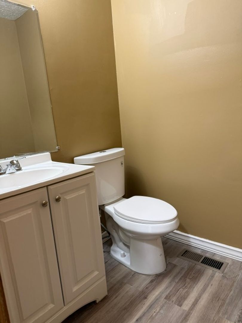 662 E 125th St – photo 4