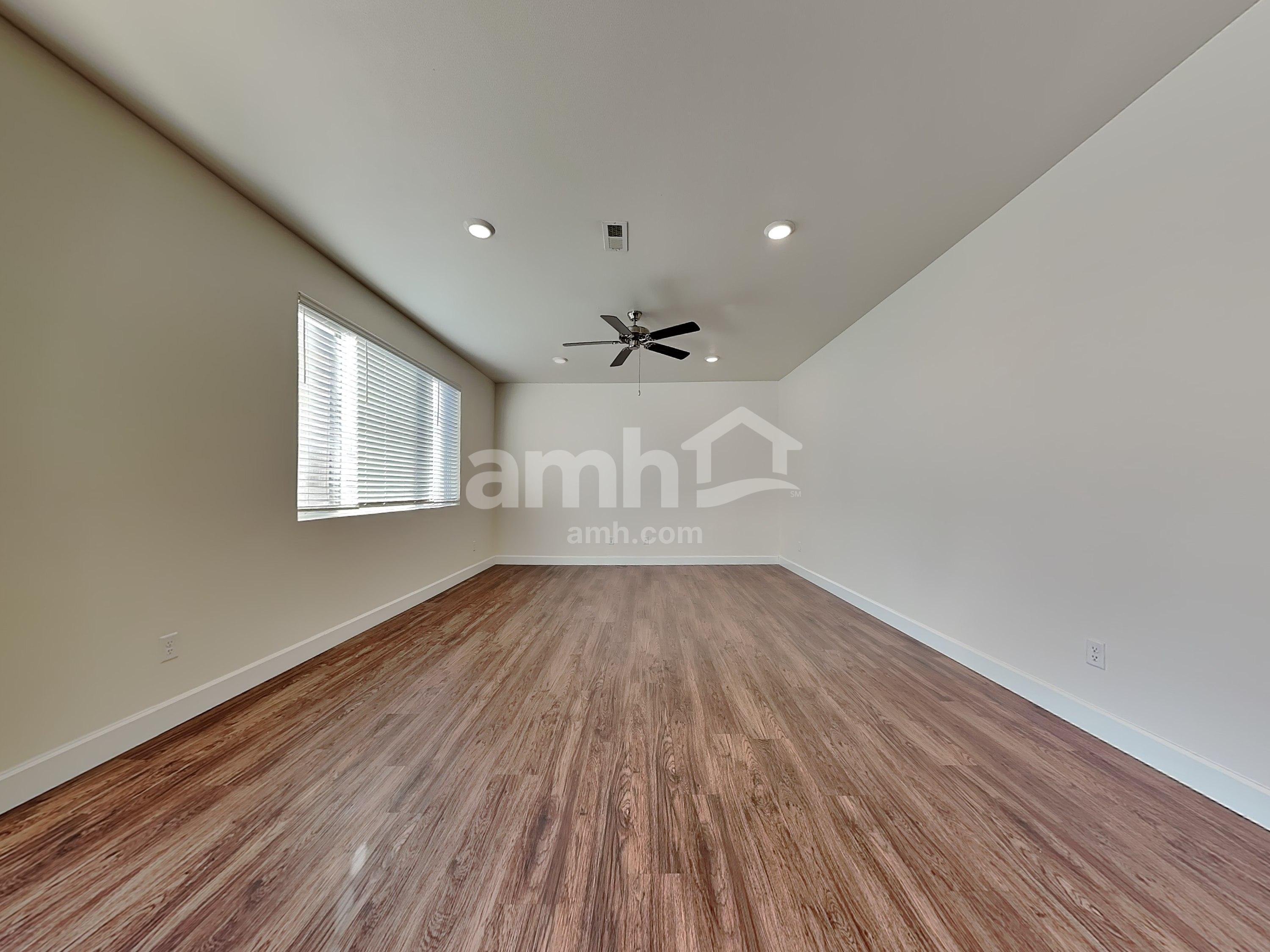 19211 15th Ave Ct E – photo 5