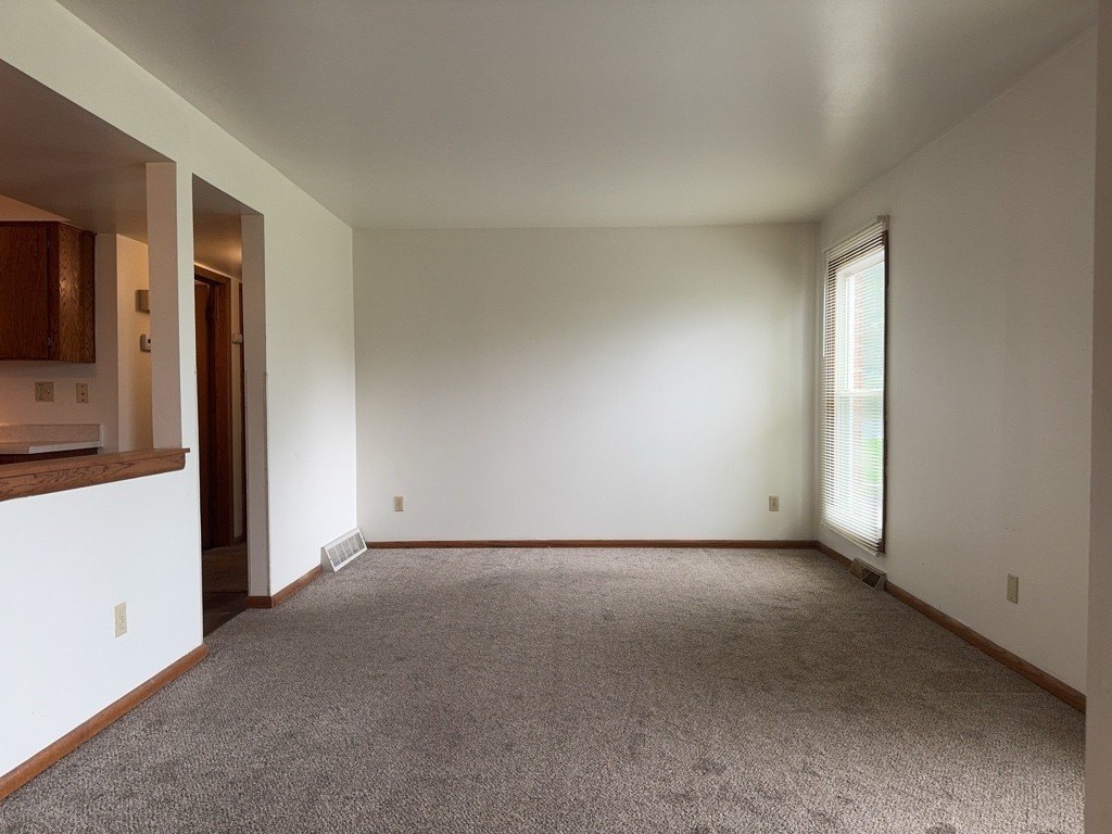 418 Beloit St #9 – photo 3