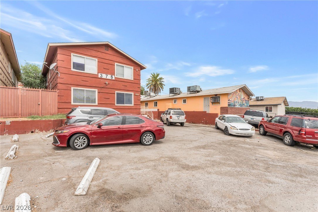 375 N 15th St #1 – photo 2