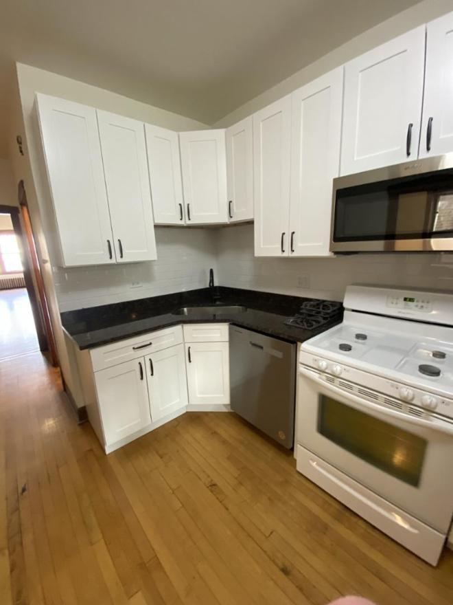3705 W Diversey Ave – photo 3