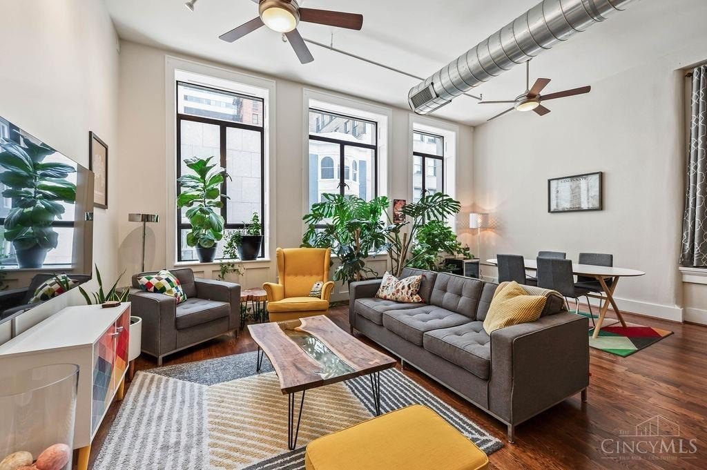 417 Vine St #302 – photo 3