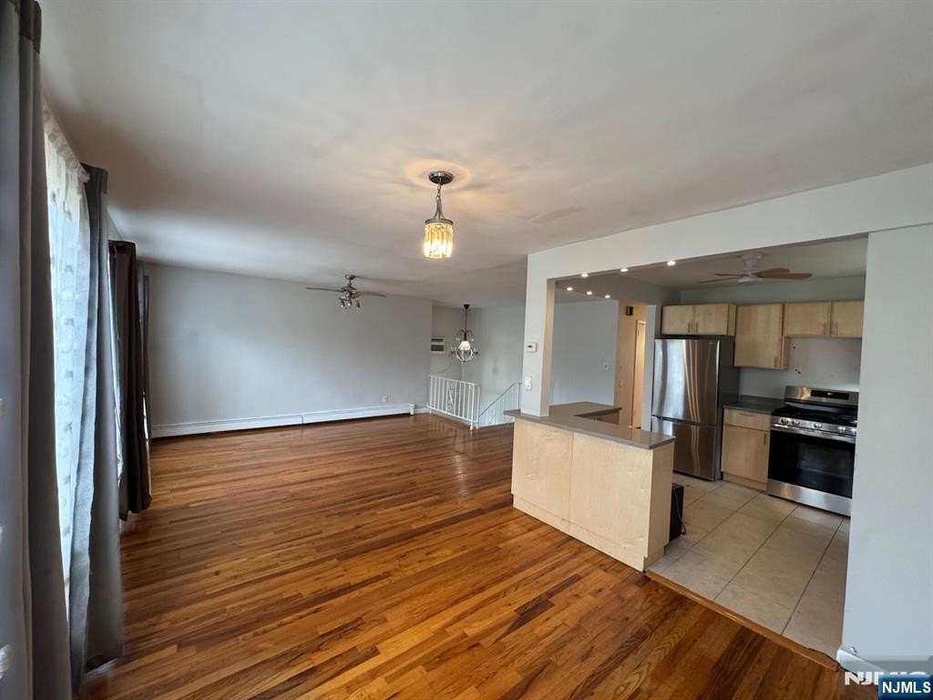 1038 Kingsland Ln – photo 4