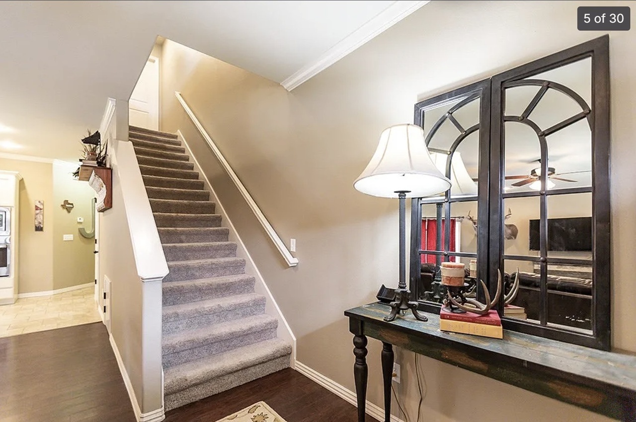604 N Longfellow Ln – photo 3