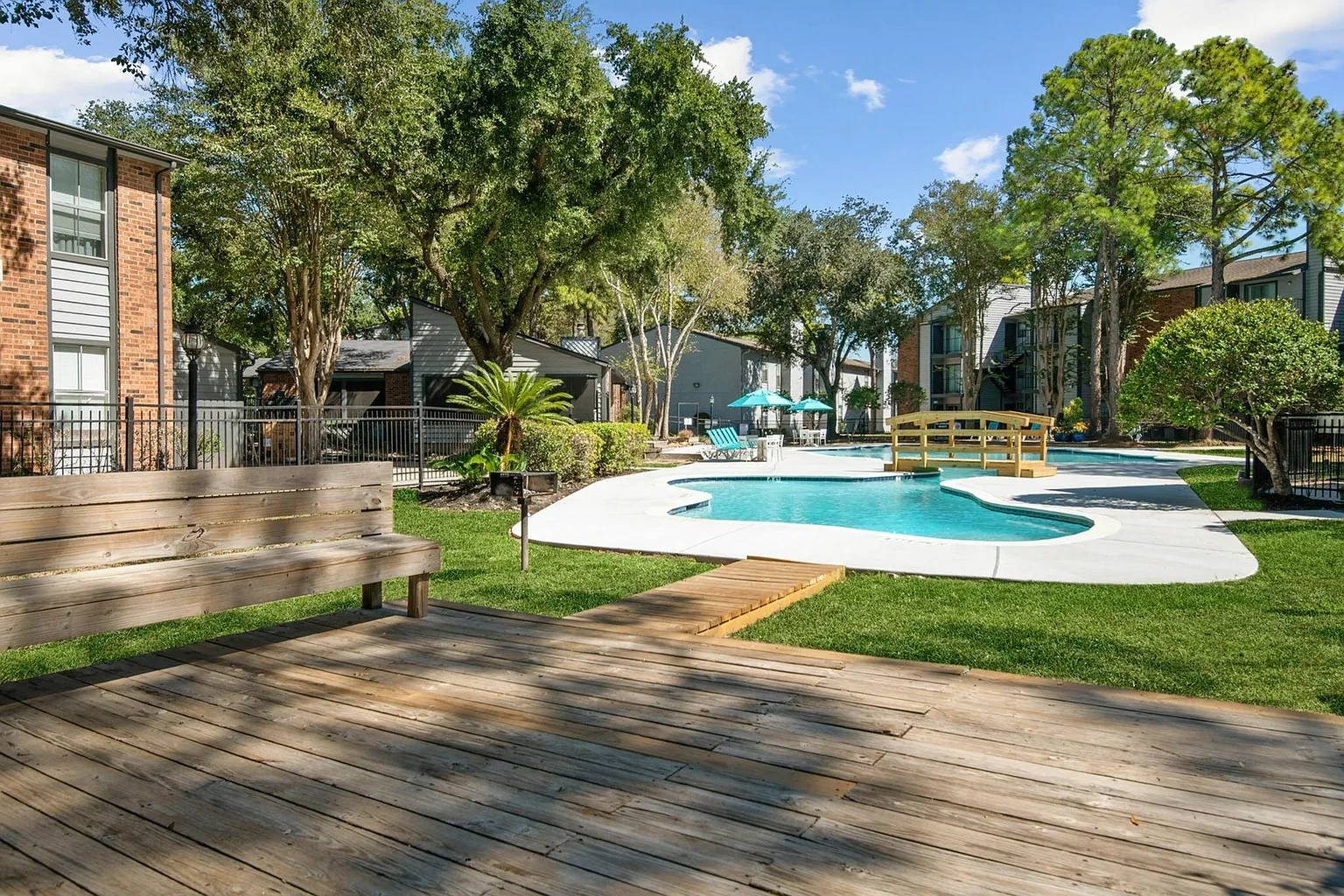 Driscoll Place Apartments – photo 1