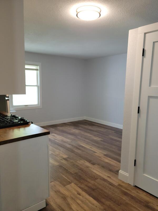 205 Oskaloosa St unit 203 – photo 4