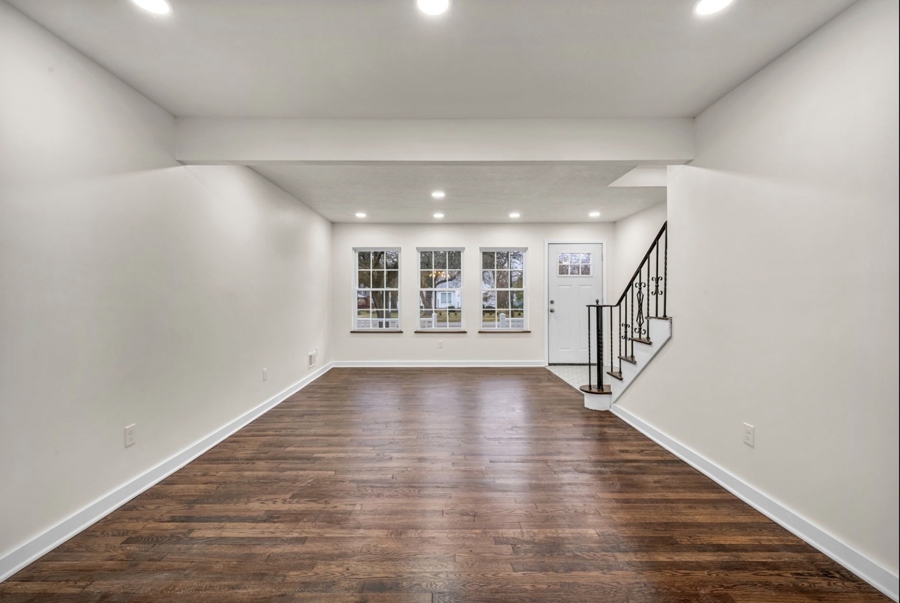5939 Pearl Rd – photo 4