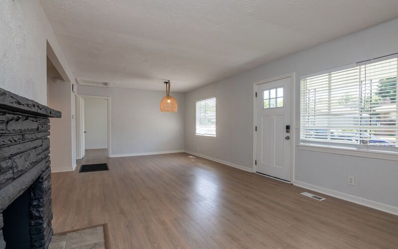 4816 3rd Ave S – photo 4