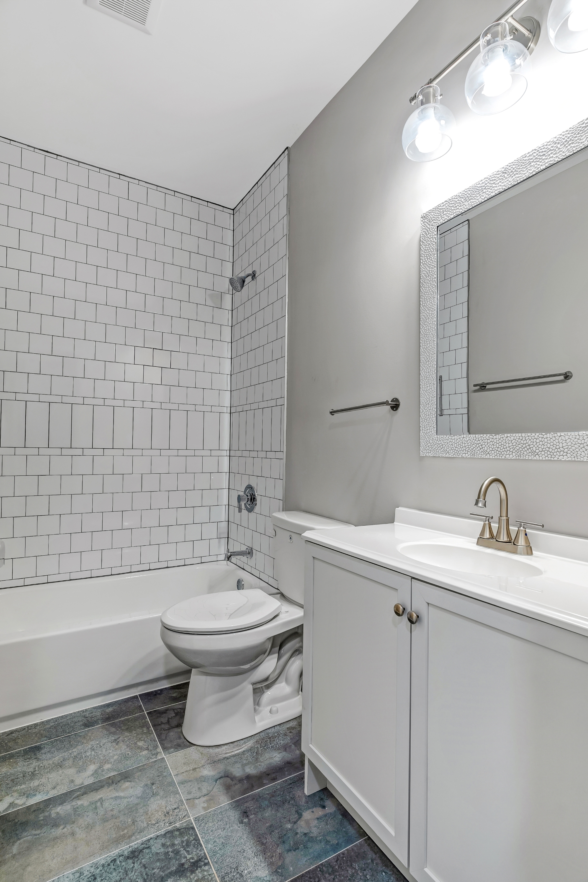2806 Lafayette Ave unit A – photo 5