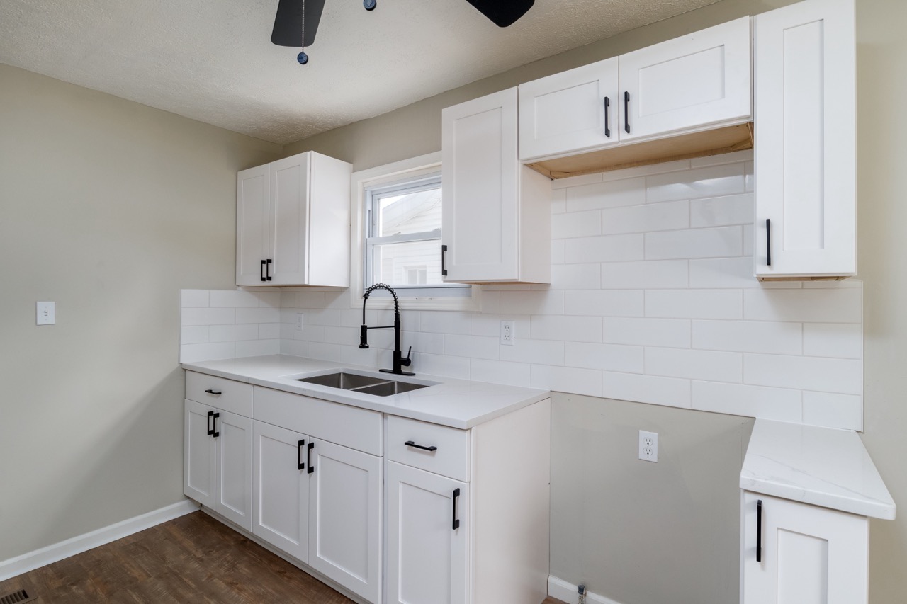 13804 Rexwood Ave – photo 3