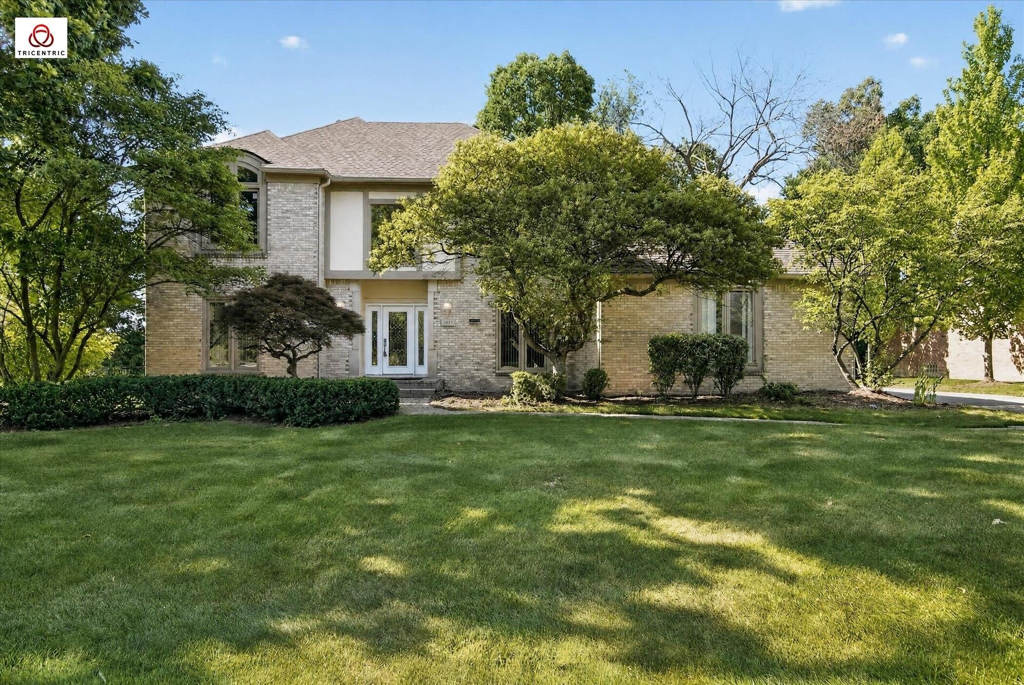1431 Provincial Dr – photo 1