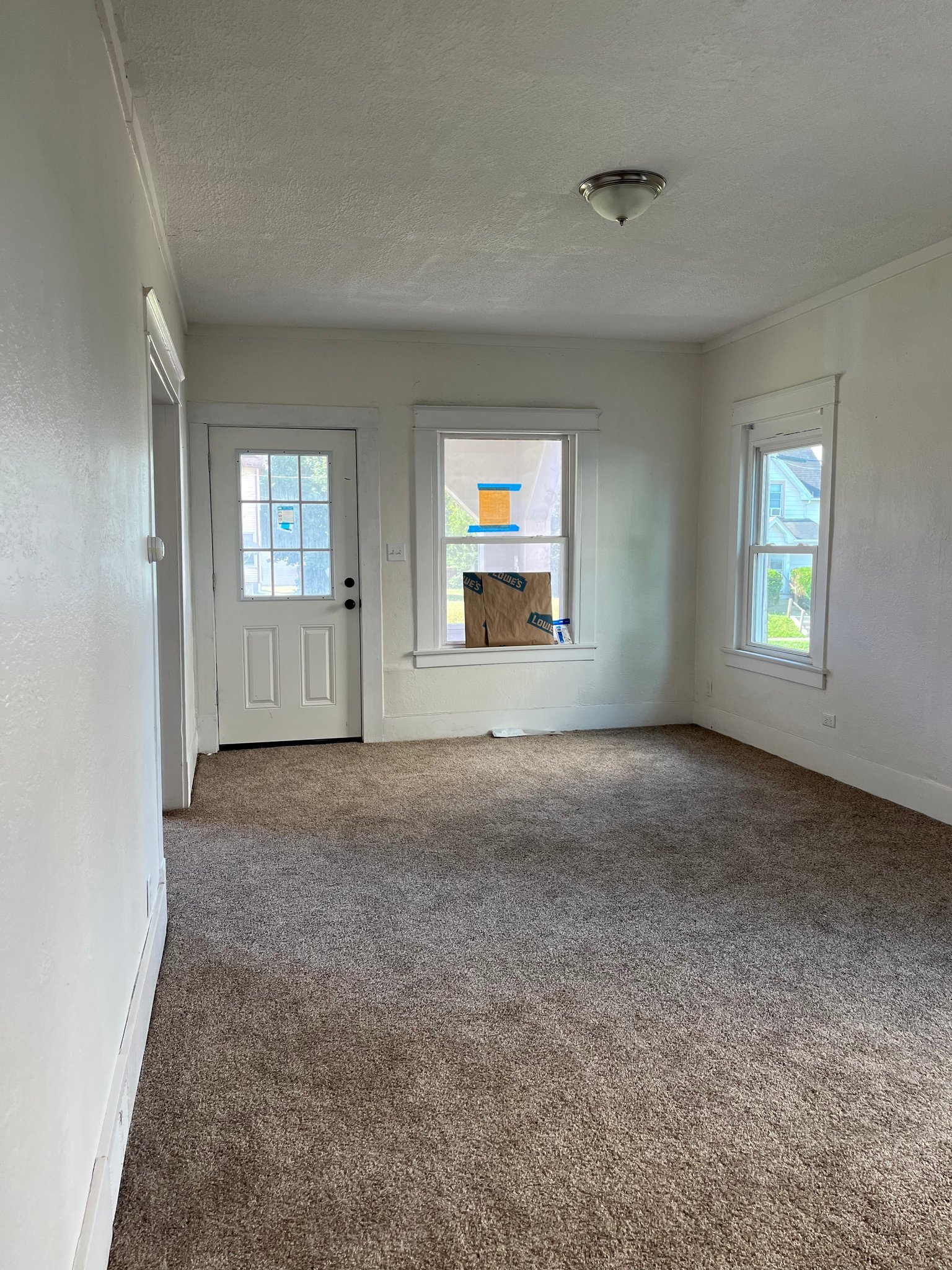 126 Churchill Rd – photo 3