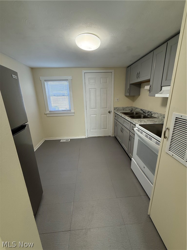 368 Stewart St unit 3 – photo 4