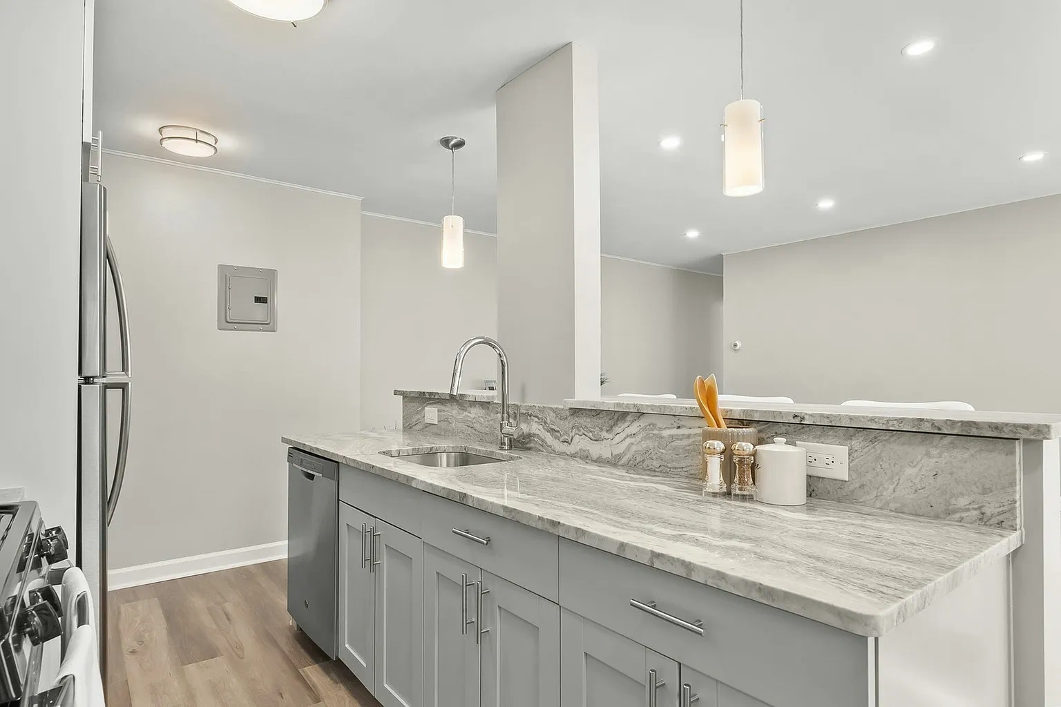 Renaissance Hills – photo 1