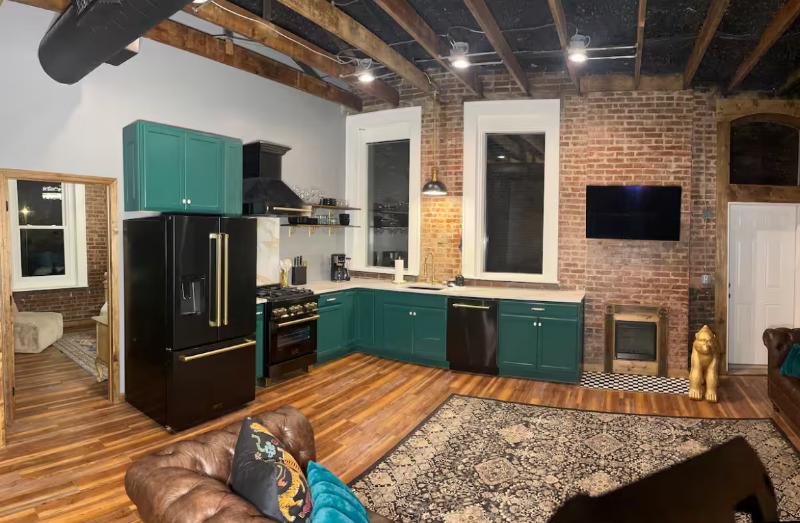 106 3rd Ave W unit B – photo 1