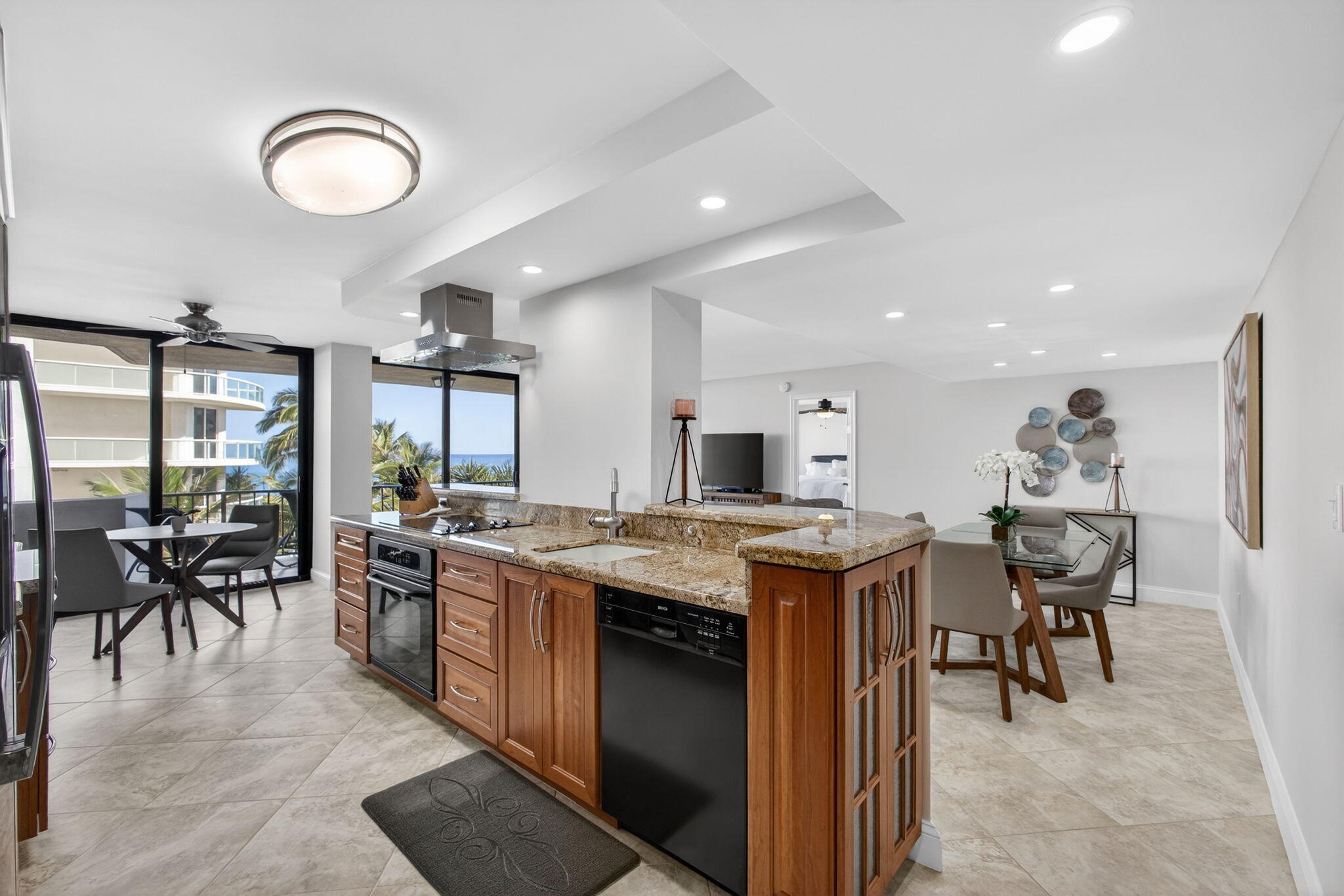 4200 N Ocean Dr unit 1-406 – photo 2