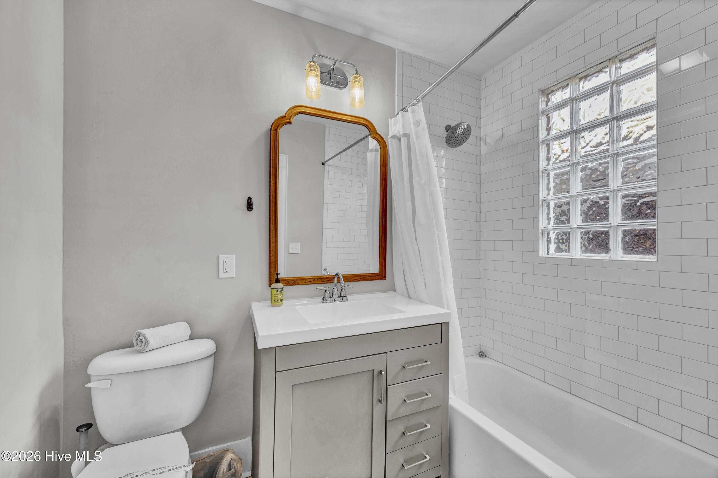 1517 Market St – photo 5