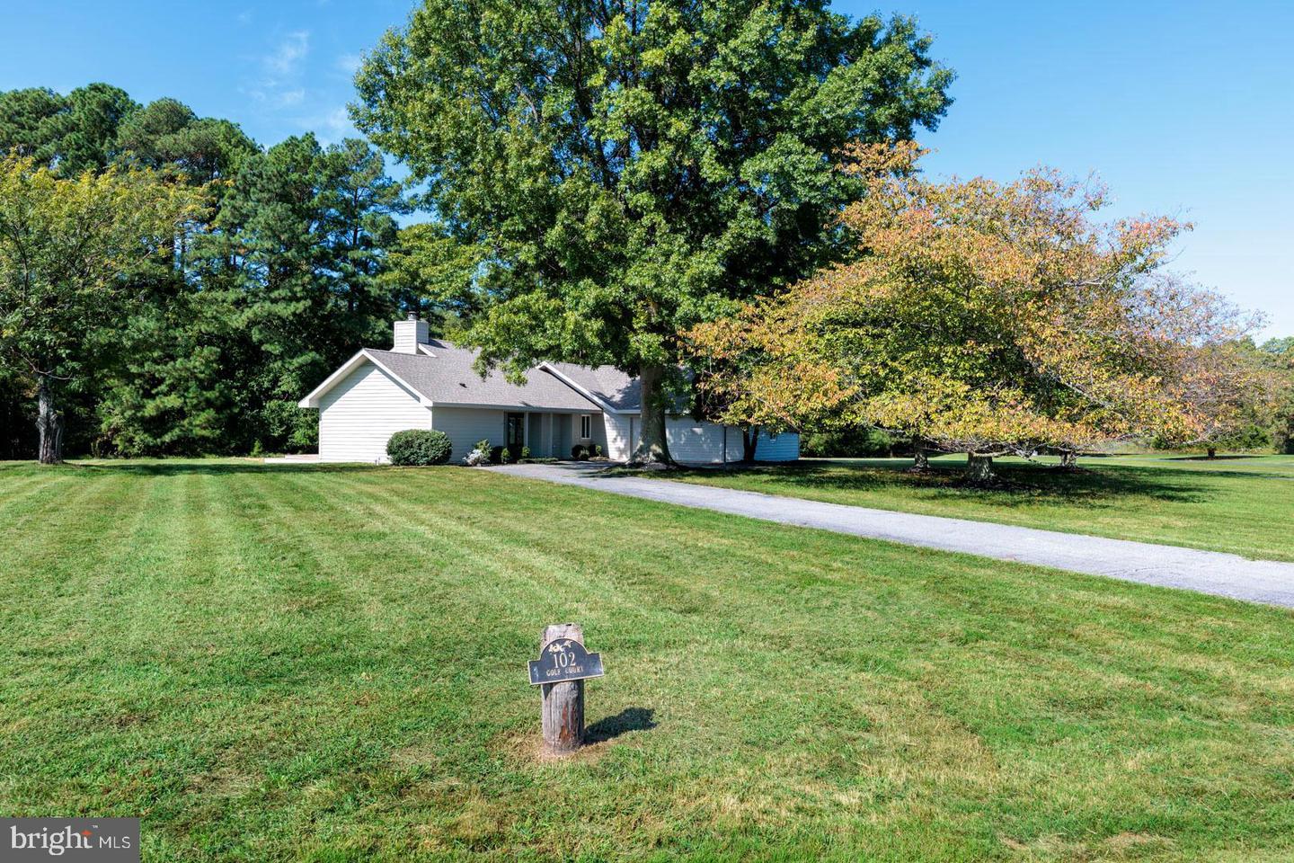 102 Golf Ct – photo 2