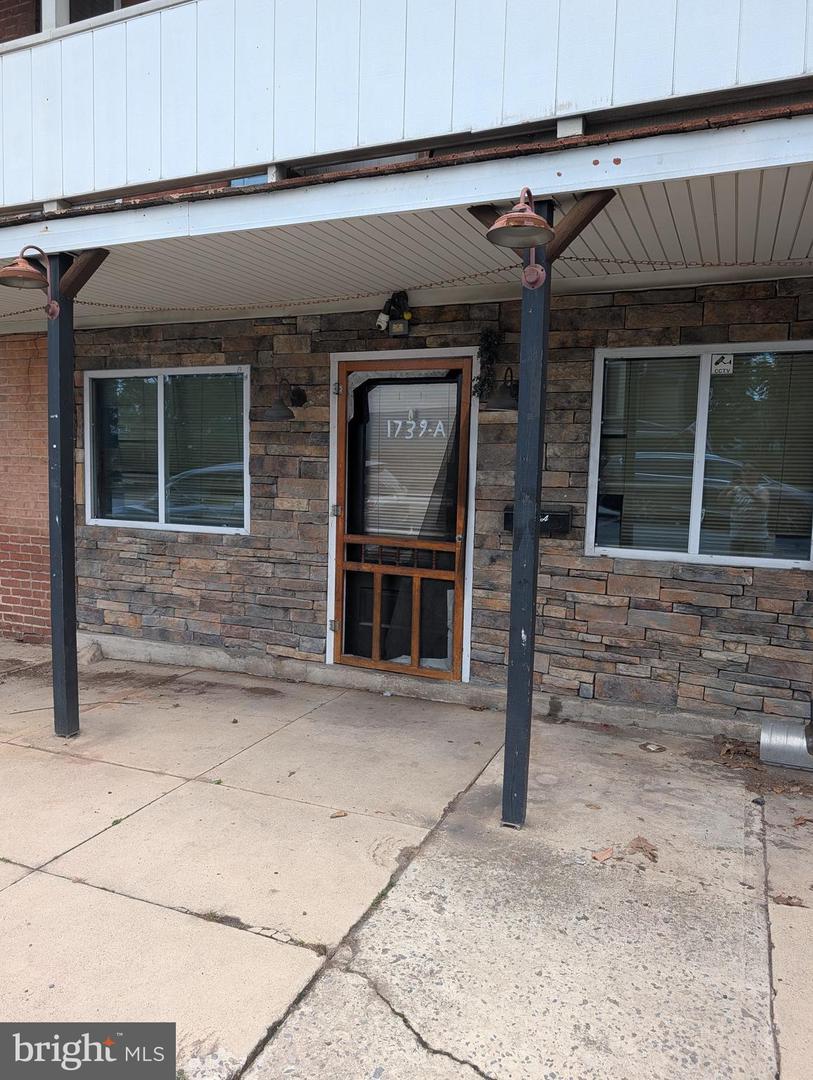 17371739 E Grand Ave – photo 1