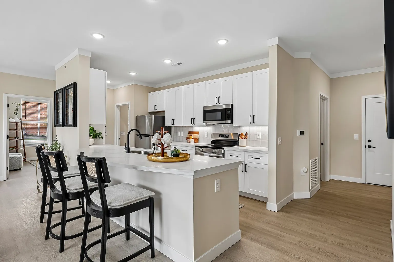 Relay 129 Apartments & Townhomes – photo 5