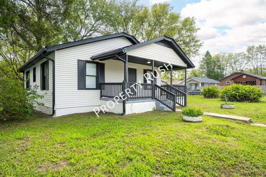 3818 Chandler Ave – photo 3