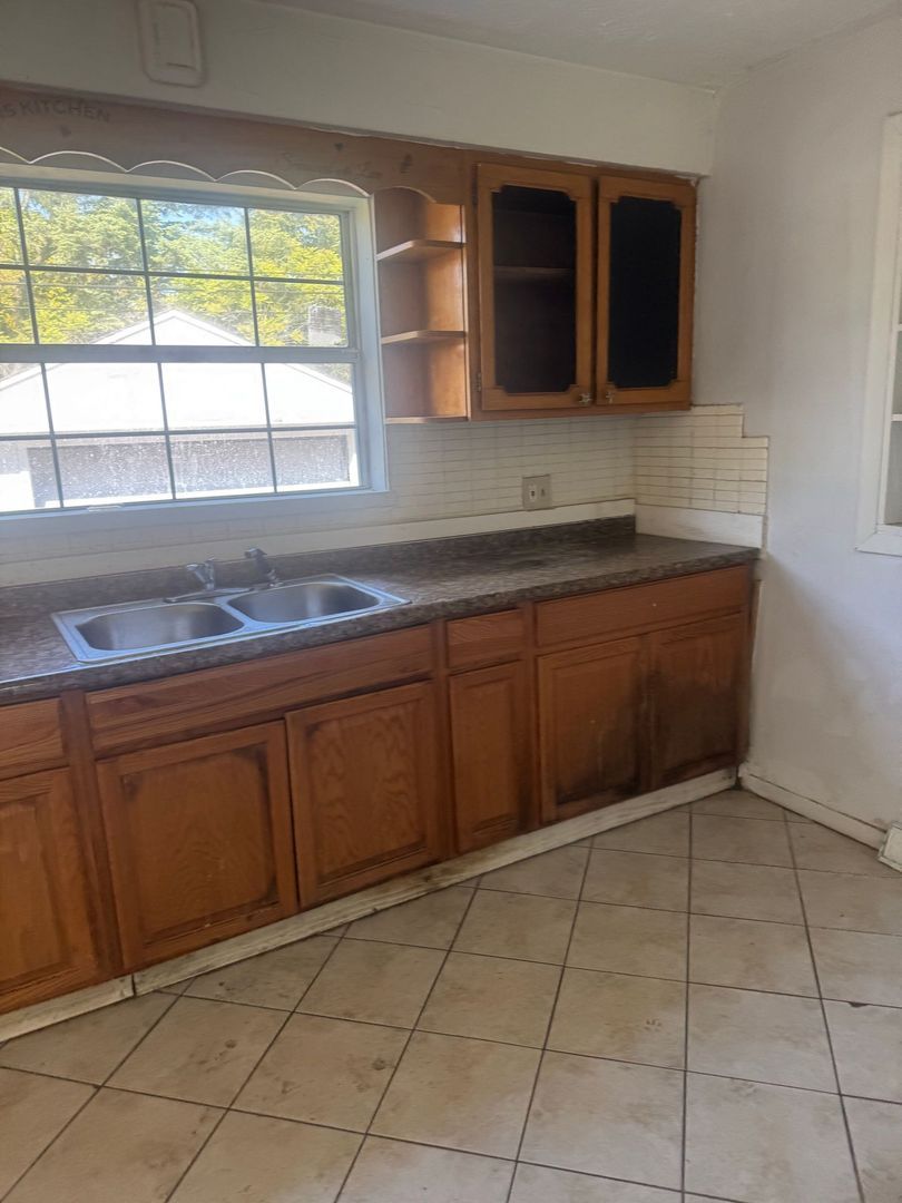 4912 E 84th St – photo 2